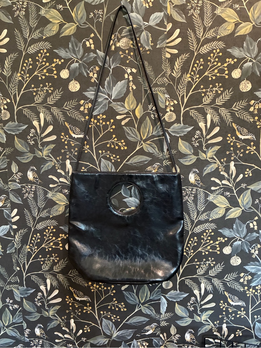 Black Circle-Handle Shoulder Bag - Women